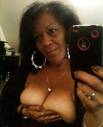 Sexiness and she know it